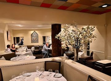 new-mexico/sante-fe/restaurant/the-compound