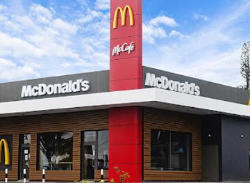 mauritius/ganga-talao/restaurant/mcdonald-s-floreal