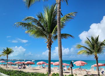 turks-and-caicos-islands/grace-bay-beach/restaurant/cabana-bar