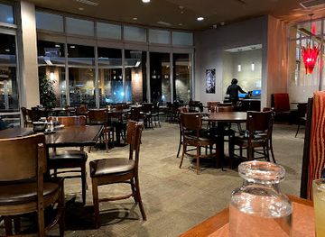 CRAVE American Kitchen & Sushi Bar (Hilton Garden Inn - Sioux Falls)