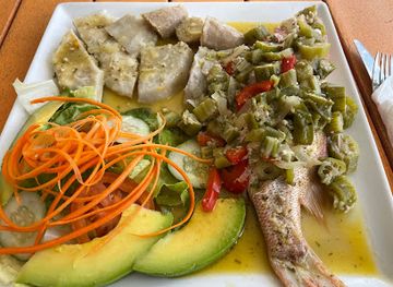 sint-maarten/simpson-bay/restaurant/breedy-s-pit-stop-and-seafood-shack