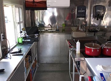 kansas/hutchinson/restaurant/dorisj-green-chili-company