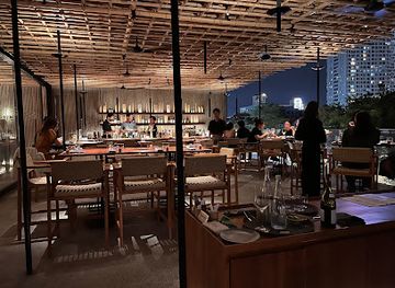 vietnam/central-highlands/restaurant/tre-dining