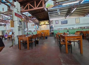 myanmar-burma/dry-zone/restaurant/shwe-mandalay-cafe