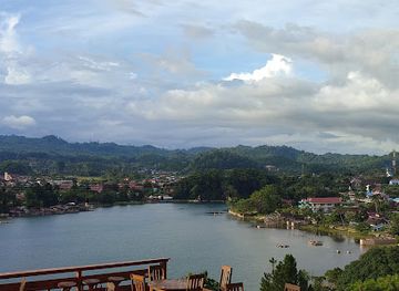 indonesia/sulawesi/restaurant/atalambu-hill