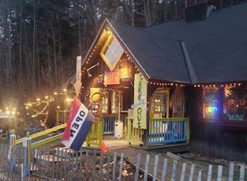 vermont/franklin-county/restaurant/chef-brads-crazyside