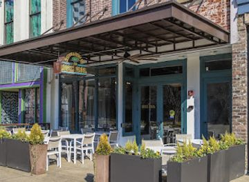 tennessee/knoxville/restaurant/the-brass-pearl