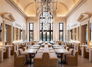 indiana/west-central-indiana/restaurant/the-dining-room-at-rh-indianapolis