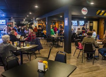 michigan/frankenmuth/restaurant/the-bus-stop-bar-grille