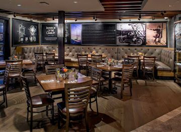 idaho/ketchum/restaurant/village-station