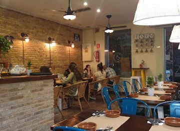 spain/valencia/ruzafa/restaurant/maui-russafa