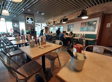 singapore/punggol/restaurant/buddy-hoagies-steak-grill-restaurant-waterway-point