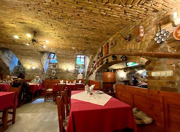 hungary/csallokoz/restaurant/regos-vendeglo