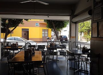 mexico/guadalajara/restaurant/mariscos-ponte-trucha-negro