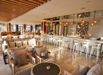 united-arab-emirates/abu-dhabi/restaurant/catch-at-st-regis