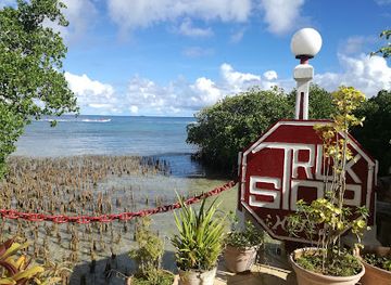 micronesia/chuuk/restaurant/truk-lagoon-dive-center-at-the-truk-stop-hotel