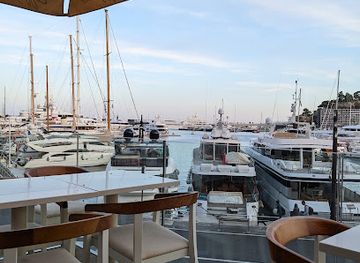 monaco/monaco-yacht-club/restaurant/caffe-milano