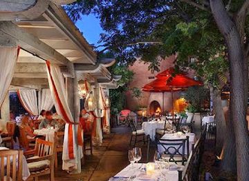 new-mexico/santa-fe/restaurant/luminaria-restaurant-patio