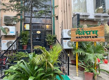 india/delhi/hauz-khas-village/restaurant/naivedyam