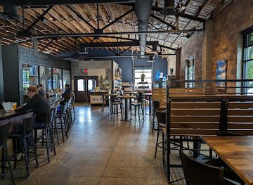 michigan/holland-state-park/restaurant/big-lake-brewing