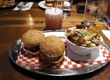 canada/halifax/south-end-halifax/restaurant/2-doors-down-food-wine-halifax