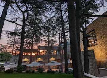 georgia/kakheti/restaurant/wine-wood