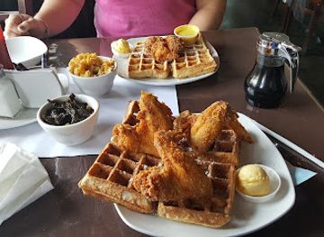 north-carolina/greensboro/restaurant/dame-s-chicken-waffles