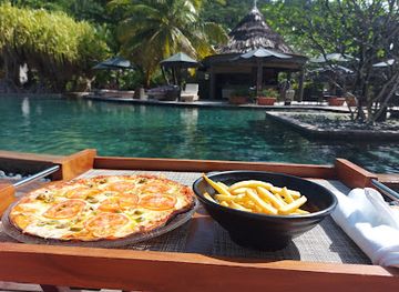 seychelles/bird-island/restaurant/helios