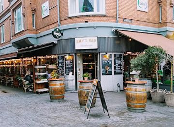 denmark/odense/restaurant/amy-s-bar-winehouse