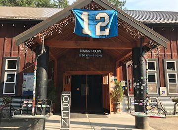 washington/mount-baker-snoqualmie-national-forest/restaurant/chair-9-woodstone-pizza-sports-bar