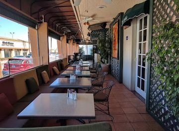 california/palm-desert/restaurant/cafe-des-beaux-arts