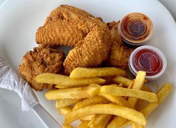 belize/belize-city/restaurant/gwen-s-kitchen