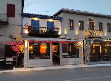 greece/delphi/restaurant/skeletobrachos