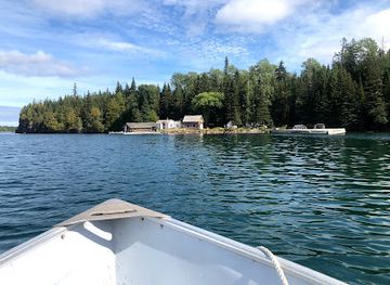 michigan/isle-royale-national-park/restaurant/greenstone-grill