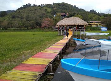 honduras/lago-de-yojoa/restaurant/fish-restaurant