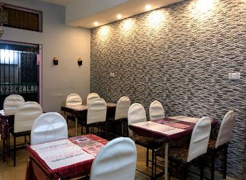 tanzania/tarangire-national-park/restaurant/milan-s-restaurant-indian-vegetarian-cuisine