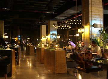 kuwait/kuwait-towers-area/restaurant/waves-restaurant-complex