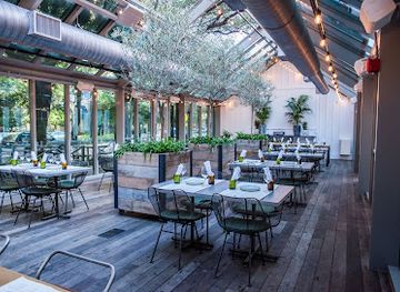 texas/dallas/uptown-dallas/restaurant/sixty-vines