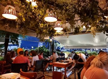 brazil/rio-de-janeiro/copacabana/restaurant/joaquina