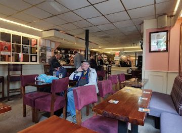 united-kingdom/bute/restaurant/the-taverna-bar