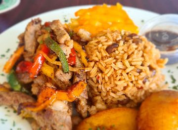 the-bahamas/nassau/restaurant/orgazum-s-bar-grill