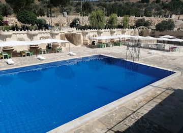 lebanon/marjeyoun/restaurant/alferdous-restaurant-swimming-pool