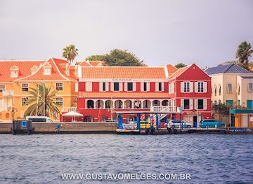 curacao/piscadera/restaurant/the-captain