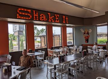 kansas/hutchinson/restaurant/bogey-s