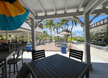 the-bahamas/berry-islands/restaurant/shifting-tides-restaurant