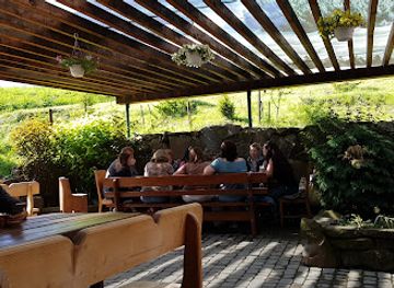 ukraine/pylypets/restaurant/izki