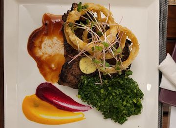 botswana/francistown/restaurant/upstairs-grillhouse