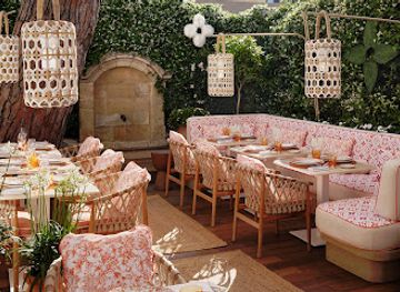 france/saint-tropez/restaurant/restaurant-arnaud-donckele-maxime-frederic-at-louis-vuitton