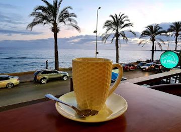 lebanon/tyre/restaurant/rustica-cafe