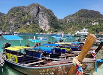 thailand/koh-phi-phi/restaurant/patcharee-bakery